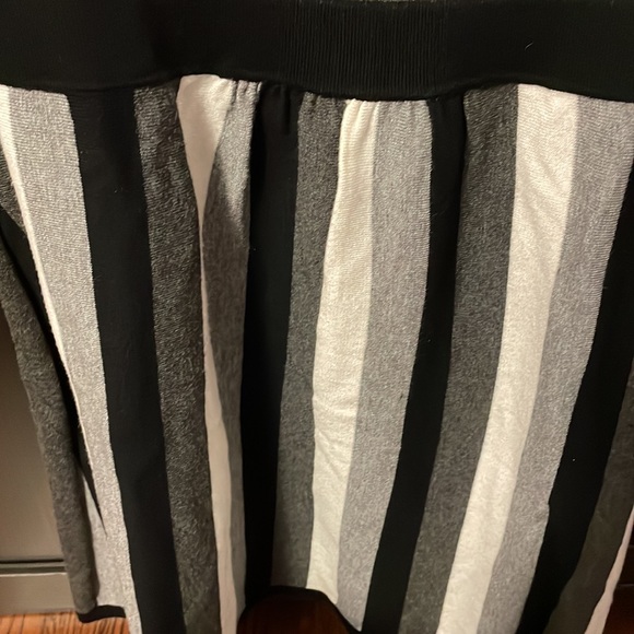 NWOT Women’s Sweater Dress by Coupe Collection size Small. - Picture 8 of 9